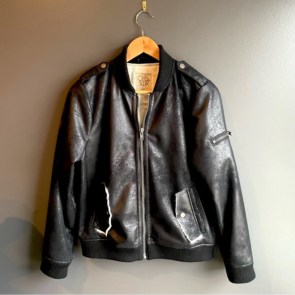 Chaser Women Revolve Faux Fur Sueade Bomber Coat Jacket Size Medium Full Zip
